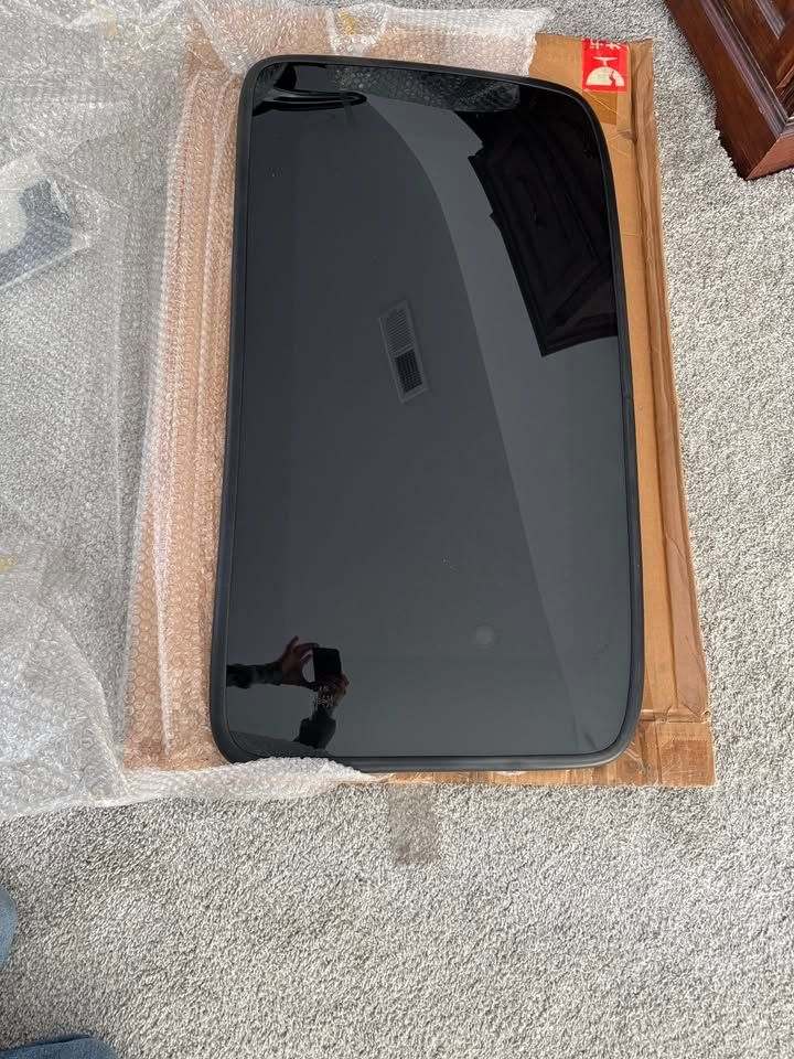 NEW RX7 FD Glass Moonroof/Sunroof F114-69-810A